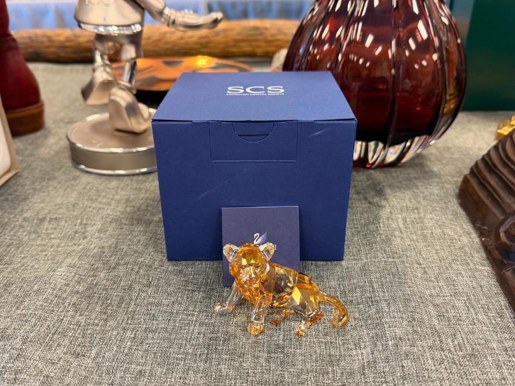 SWAROVSKI CRYSTAL SCS ANNUAL FIGURINE GOLDEN AMBER TIGER CUB ENDANGERED WILDLIFE TRILOGY 2010 - 2