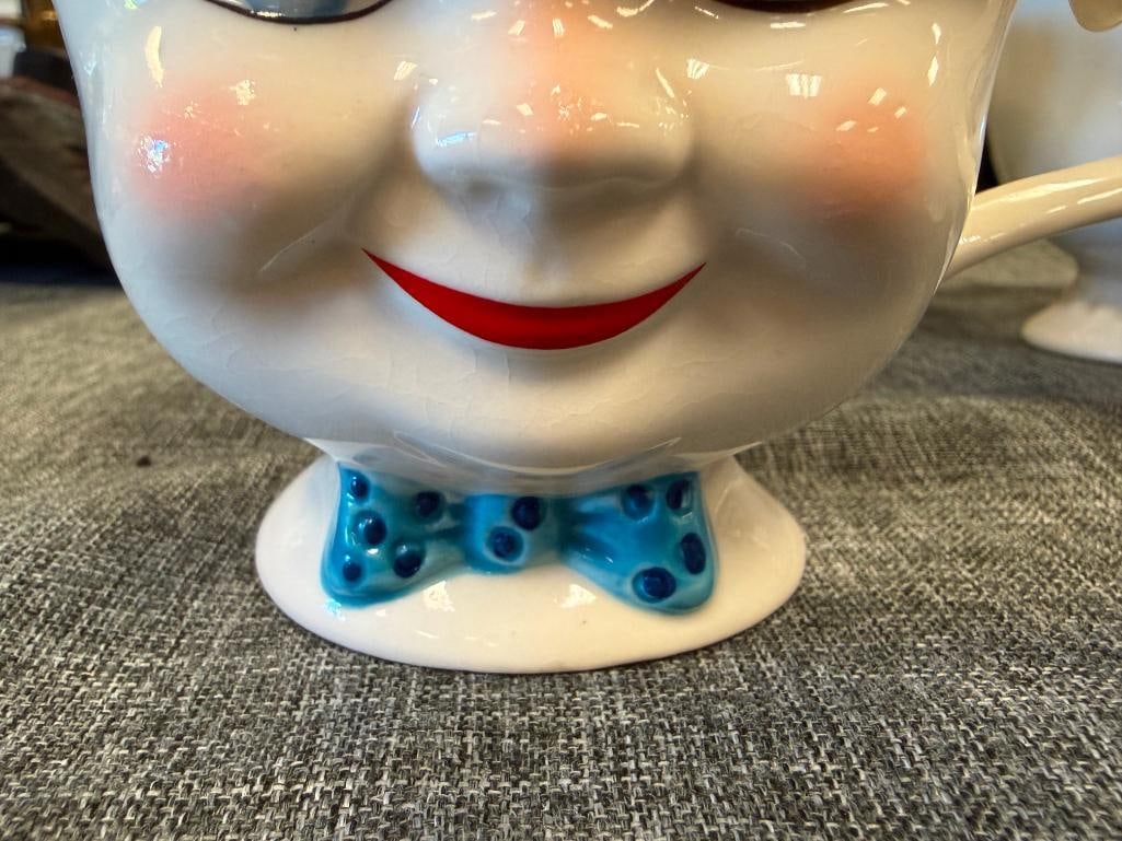 BAILEYS COFFEE CHARACTER FACE COFFEE POT WITH FOUR MATCHING CUPS - 5
