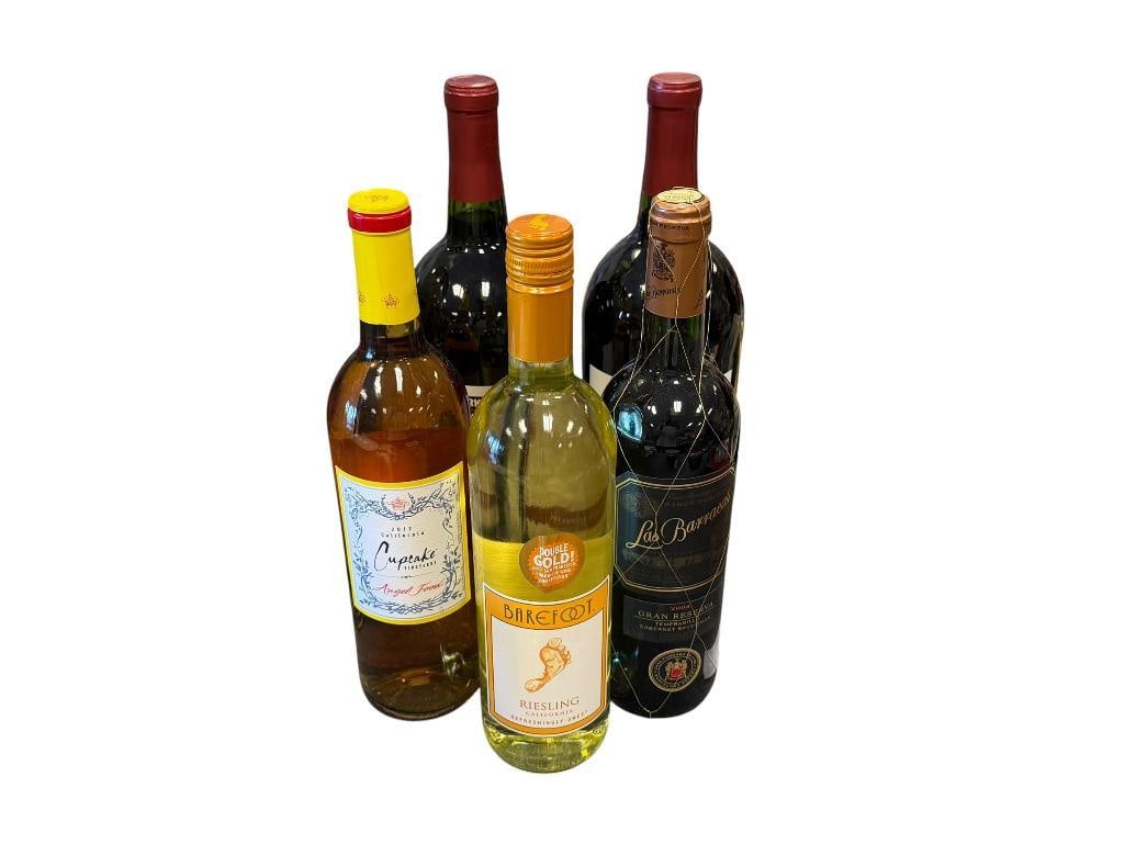FIVE SEALED BOTTLES OF WINE CABARNET, RIESLING, CUPCAKE VINEYARDS, LAS BARRACAS, BAREFOOT, KIRKLAND: 2018 KIRKLAND, 2008 LAS BARRACAS GRAN RESERVA, 2012 CUPCAKE, BAREFOOT RIESLING, EACH BOTTLES IS SEALED, WERE STORED PROPERLY, MUST BE 21+ TO BID AND PURCHASE ITEM, ID CHECK REQUIRED, NOT FOR