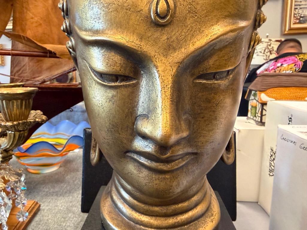 AUSTIN PRODUCTIONS GOLD FINISHED BUDDHA HEAD SCULPTURE MOUNTED ON WOODEN SQUARE BASE - 8