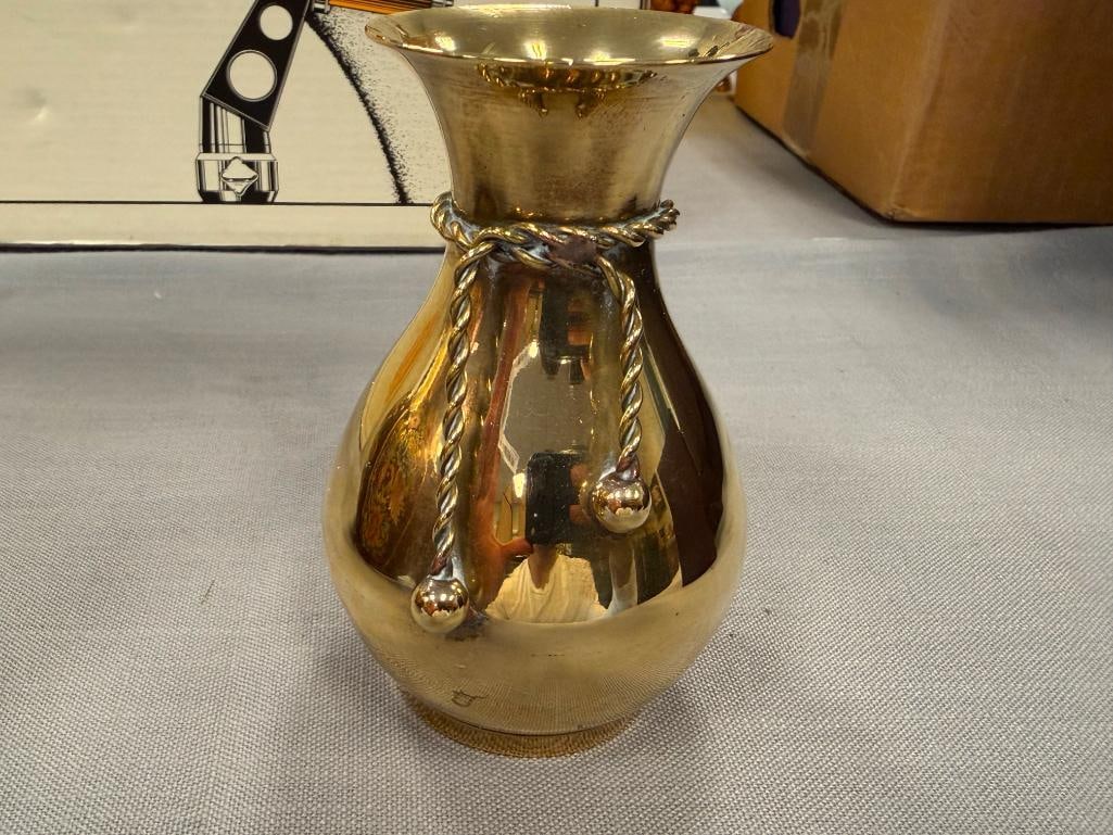 20TH CENTRUY HAND HAMMERED COPPER BULBOUS VESSEL SIGNED H. ZARCO V. - 17