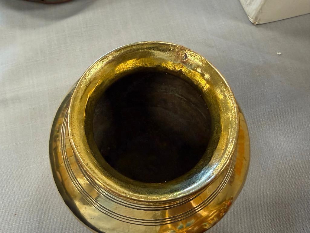 20TH CENTRUY HAND HAMMERED COPPER BULBOUS VESSEL SIGNED H. ZARCO V. - 5