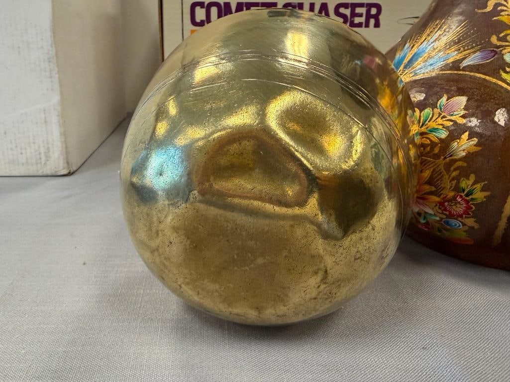 20TH CENTRUY HAND HAMMERED COPPER BULBOUS VESSEL SIGNED H. ZARCO V. - 7