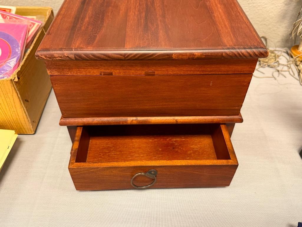 POTTERY BARN RICH WOOD GRAIN STORAGE BOX WITH SIDE DRAWER INCLUDES KEY - 6