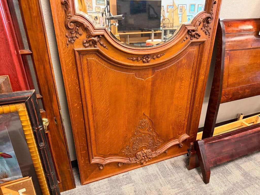 ANTIQUE QUARTER SAWN OAK BEVELED MIRROR LARGE DOOR WITH CARVED MOULDINGS AND FRAME - 14