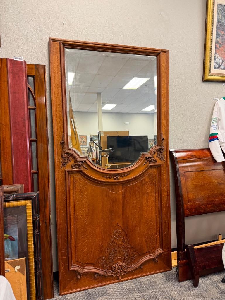 ANTIQUE QUARTER SAWN OAK BEVELED MIRROR LARGE DOOR WITH CARVED MOULDINGS AND FRAME - 2