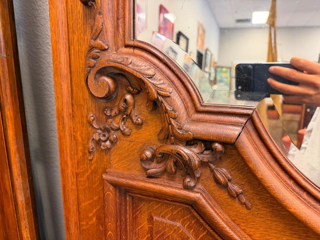 ANTIQUE QUARTER SAWN OAK BEVELED MIRROR LARGE DOOR WITH CARVED MOULDINGS AND FRAME - 9