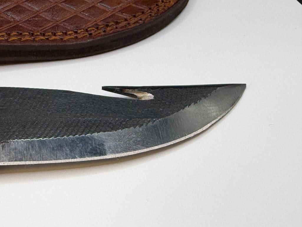 FORGED CARBON STEEL FIXED BLADE KNIFE WITH GUT HOOK AND FULL TANG BLADE - 3