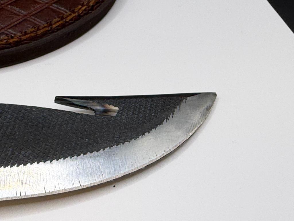 FORDGED CARBON STEEL FIXED BLADE KNIFE WITH GUT HOOK AND FULL TANG BLADE - 3