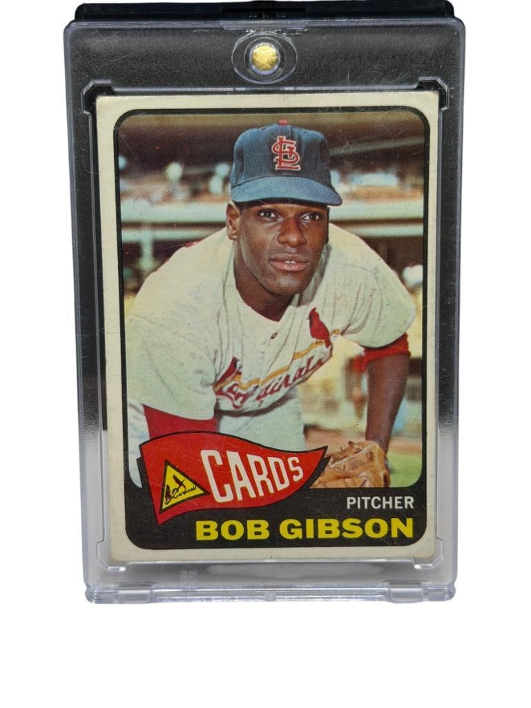 1965 TOPPS #320 BOB GIBSON BASEBALL CARD: BOB GIBSON, ST. LOUIS CARDINALS, HALL OF FAMER, RARE CARD, SEE PHOTOS FOR CONDITION, FROM THE ESTATE OF A LOCAL RENO, NV DOCTOR AT RENOWN WHO RAN BIG LEAGUE SPORTS MEDICINE BASEBALL CAMP FOR
