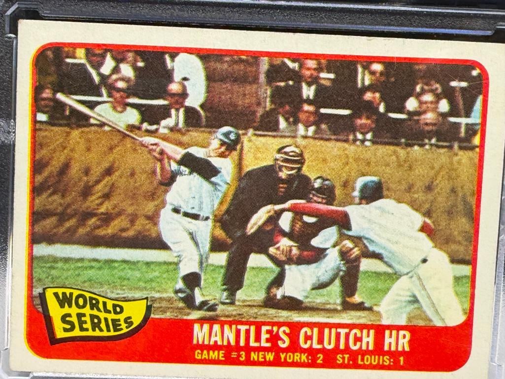 1965 TOPPS #134 1964 WORLD SERIES GAME MANTLE'S CLUTCH HR MICKEY MANTLE BASEBALL CARD - 2
