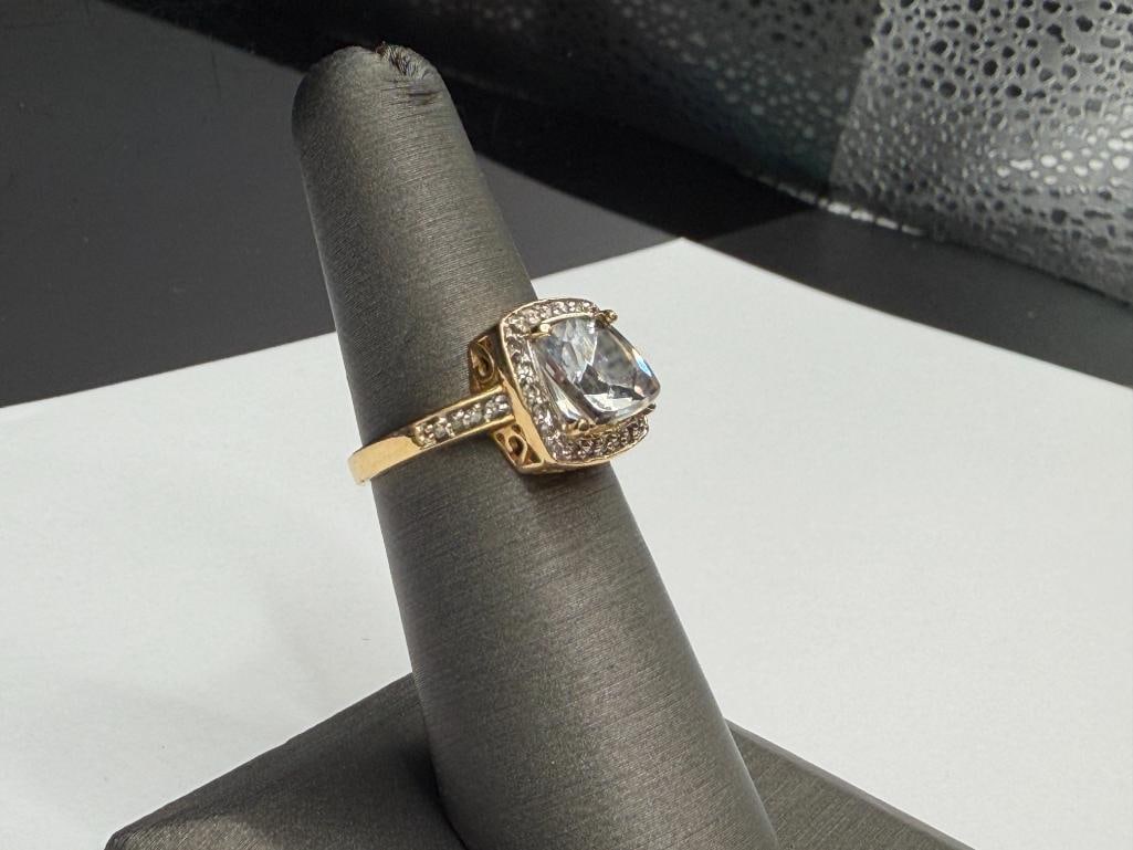 14K YELLOW GOLD SQUARE CUT QUARTZ FASHION RING WITH DIAMOND BORDER AROUND QUARTZ - 2