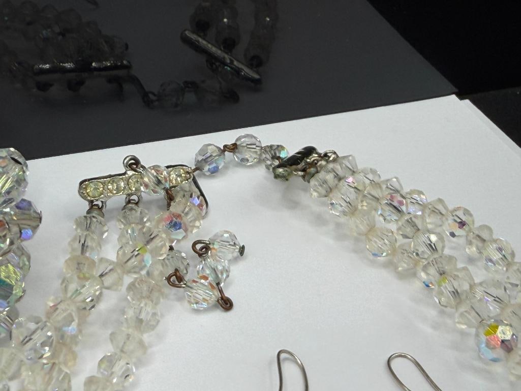 ASSORTED CRYSTAL AND RHINESTONE JEWELRY FEATURING A SIGNED PAIR OF CLIPBACKS EARRINGS BY LAGUNA - 10