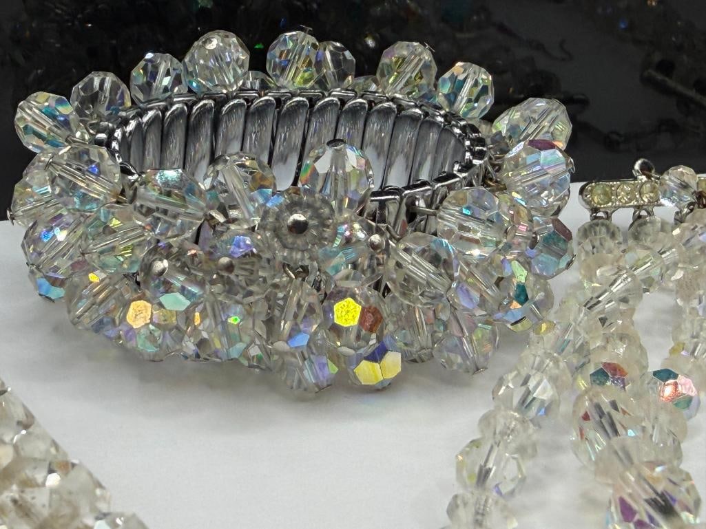 ASSORTED CRYSTAL AND RHINESTONE JEWELRY FEATURING A SIGNED PAIR OF CLIPBACKS EARRINGS BY LAGUNA - 11
