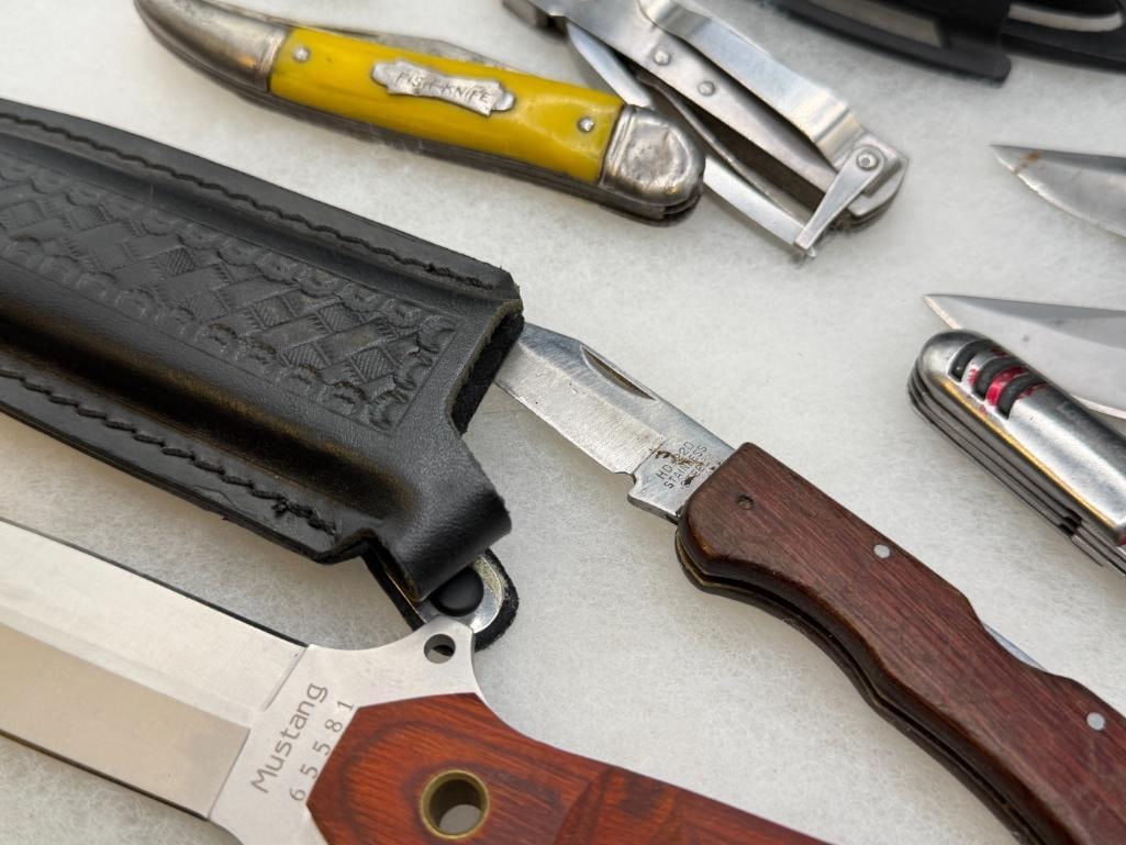 16 COLELCTIBLE KNIVES AND POCKET KNIVES INCLUDING SCHRARE OLD TIMER, FISH KNIFE, GERBER, AND MORE - 12