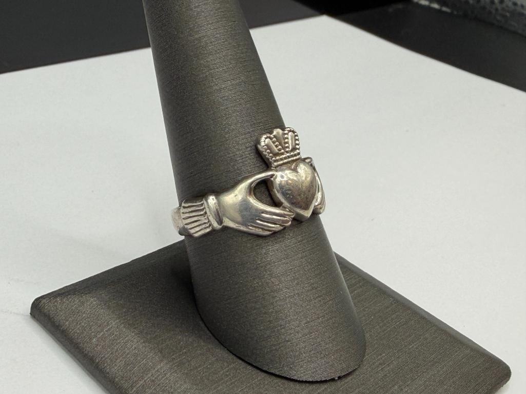 SOLVAR DESIGNER SIGNED IRISH STERLING SILVER CLADDAGH RING - 2