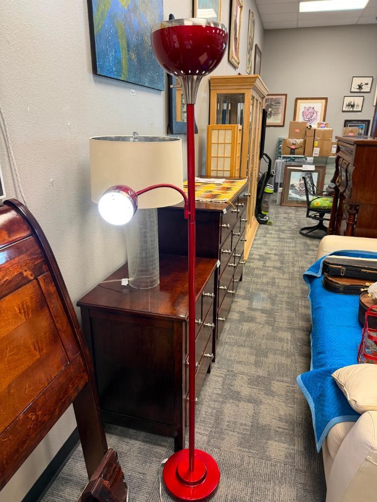 NOSTALGIC RETRO STYLED FLOOR LAMP WITH GOOSENECK STYLED READING LAMP - 9