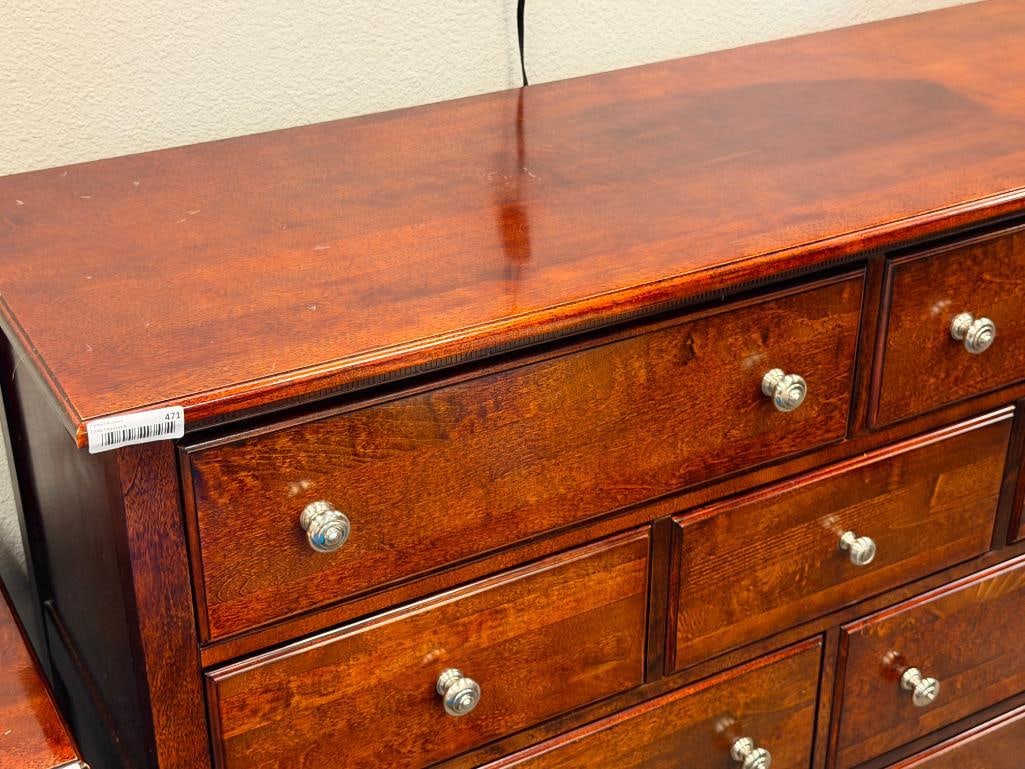 RICH GRAIN DARK FINISH WOOD DRESSER WITH NINE DRAWERS AND NICKEL FINISH HARDWARE - 3