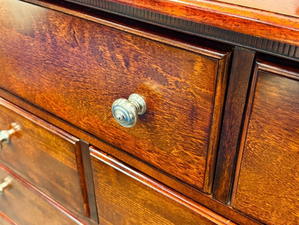 RICH GRAIN DARK FINISH WOOD DRESSER WITH NINE DRAWERS AND NICKEL FINISH HARDWARE - 5
