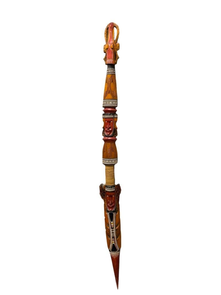 PAPUA NEW GUINEA SEPIK RIVER AFRICAN RITUAL TRIBAL SPEAR / STAFF: FEATURES AN ANTHROPOMORPHIC FACE MOTIF WITH CARVED AND PAINTED DESIGNS 65" L