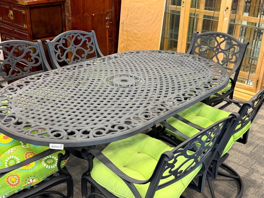 DECORATIVE CAST ALUMINUM PATIO / OUTDOOR DINING SET - 3