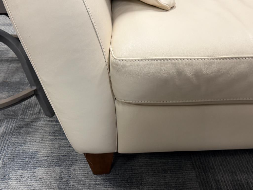 CONTEMPORAR MODERN CREAM COLORED LEATHER CHAISE LOUNGE - 9