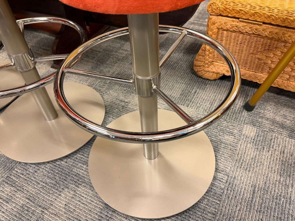 SET OF THREE CONTEMPORARY MODERN ADJUSTABLE BAR STOOLS WITH ROUND BASE - 12