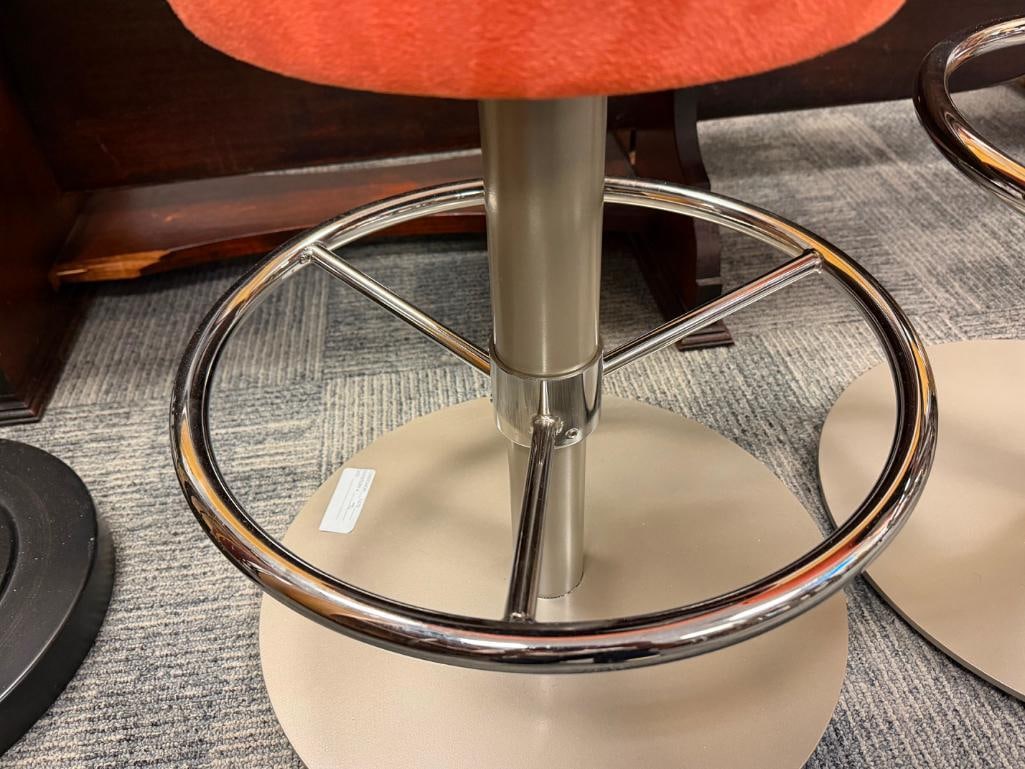 SET OF THREE CONTEMPORARY MODERN ADJUSTABLE BAR STOOLS WITH ROUND BASE - 4