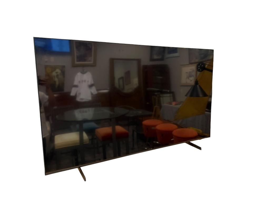 65 INCH SAMSUNG CRYSTAL UHD SMART TV (1 of 6)