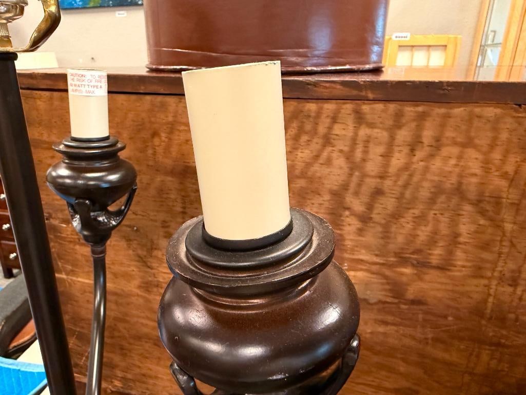 TRADITIONAL MULTI-ARM FLOOR LAMP WITH HAMMERED LOOK ROUND BASE - 4
