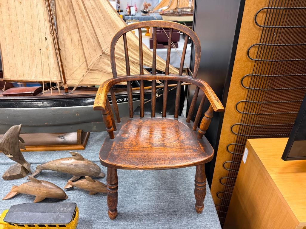 ANTIQUE ENGLISH OAK CHILDRENS WINDSOR STYLE CHAIR - 2