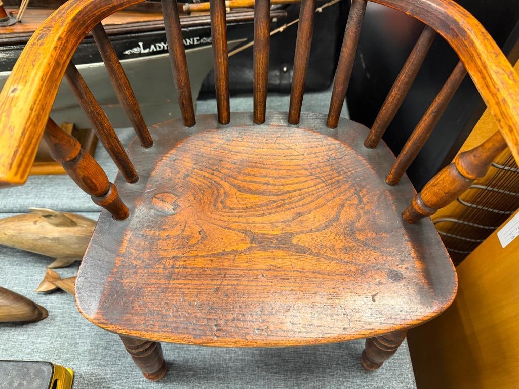 ANTIQUE ENGLISH OAK CHILDRENS WINDSOR STYLE CHAIR - 3