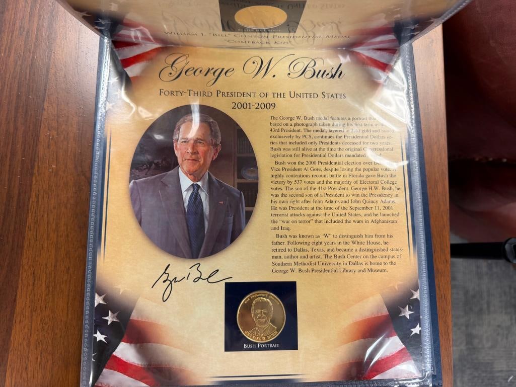 THE UNITED STATES PRESIDENTS COIN COLLECTION VOL. I & II PCS STAMPS & COIN - 15
