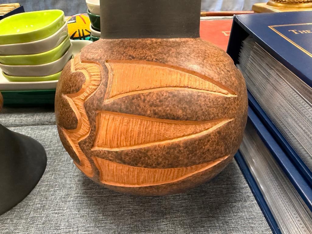 TERRACOTTA DECORATIVE POTTERY VASES - 9