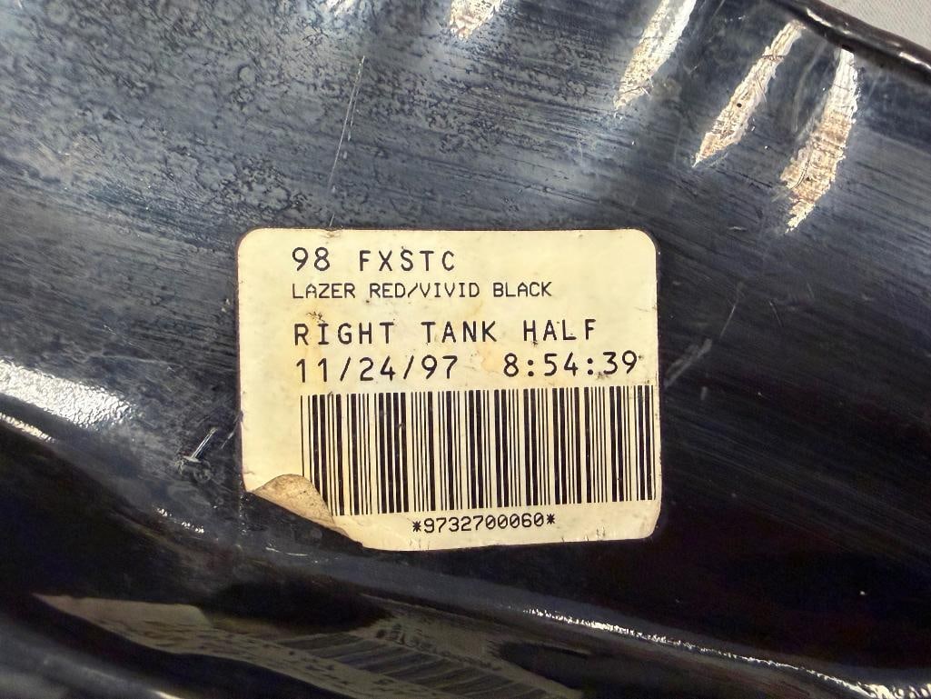 1998 HARLEY-DAVIDSON FXSTC RIGHT HALF TANK VIVID BLACK - 10