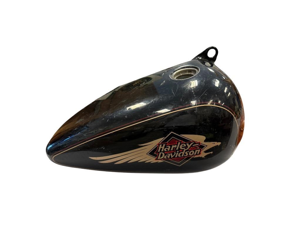 1998 HARLEY-DAVIDSON FXSTC RIGHT HALF TANK VIVID BLACK: MANUFACTURE DATE 11/24/97, SHOWS MANY SCUFFS / SCRATCHES 19 1/2" L