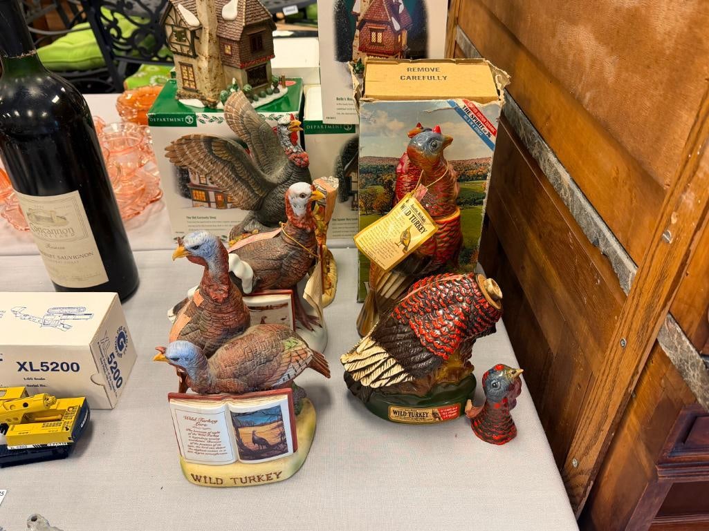 VINTAGE WILD TURKEY AUSTIN NICHOLS & CO. PORCELAIN TURKEY DECANTERS - 2
