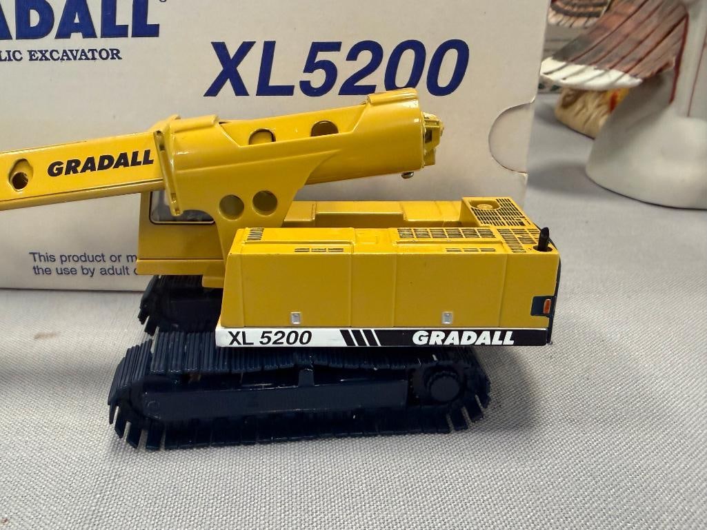 GRADALL XL5200 1/50 DIE-CAST HYDRAULIC EXCAVATOR CONSTRUCTION TOY LIMITED EDITION - 3