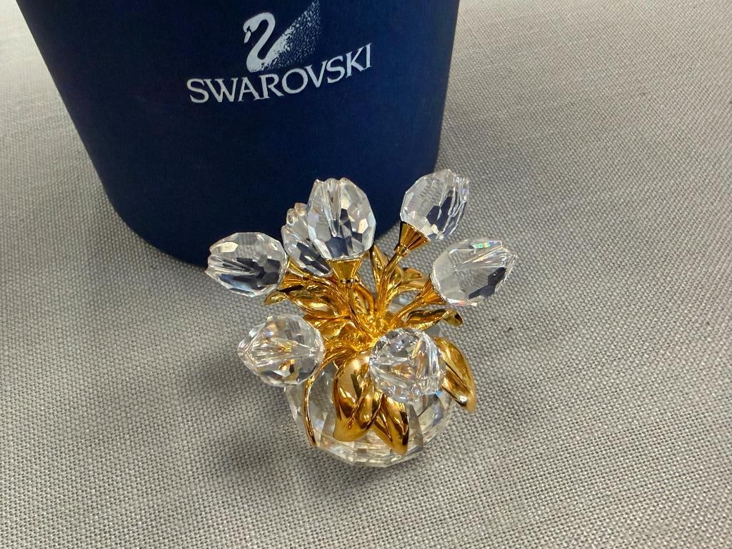 SWAROVSKI CRYSTAL TULIPS IN VASE FIGURINE WITH GOLD LEAVES CRSYTAL MEMORIES COLLECTION - 4