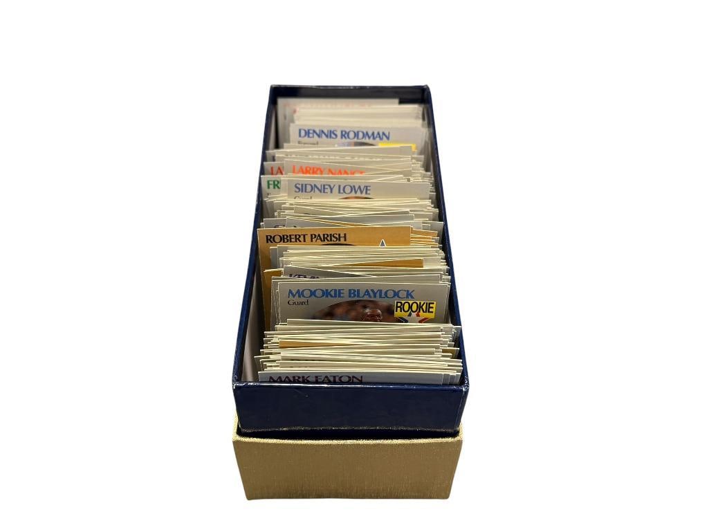 1990 NBA PROPERTIES LOOSE BASKETBALL CARDS INCOMPLETE SET: INCLUDES ROOKIE AND STAR CARDS