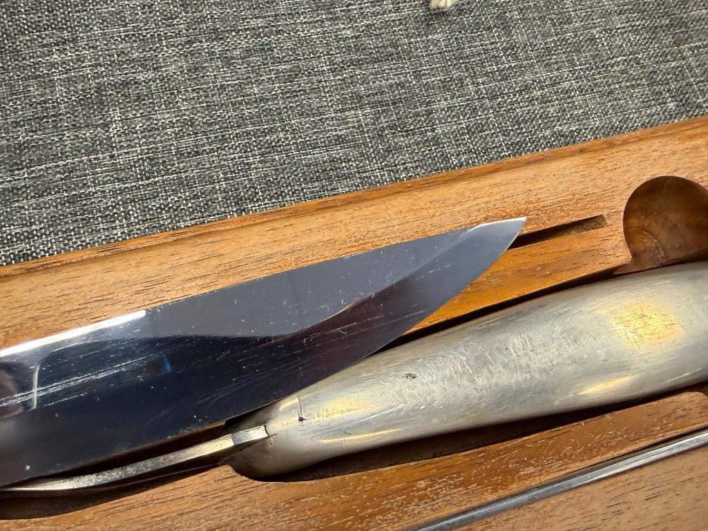 VINTAGE CASE XX THREE PIECE CARVING / CUTLERY SET - 3