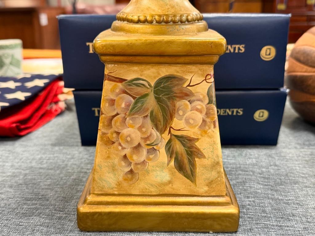 DECORATIVE URN STYLED CERAMIC ACCENTS CLOCK - 4