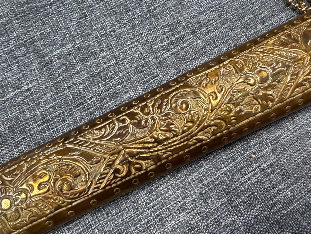 ANTIQUE INDONESIAN KERIS DAGGER WITH CARVED HANDLE AND ELABORATE BRASS SHEATH JAVANESE / MADURESE - 13