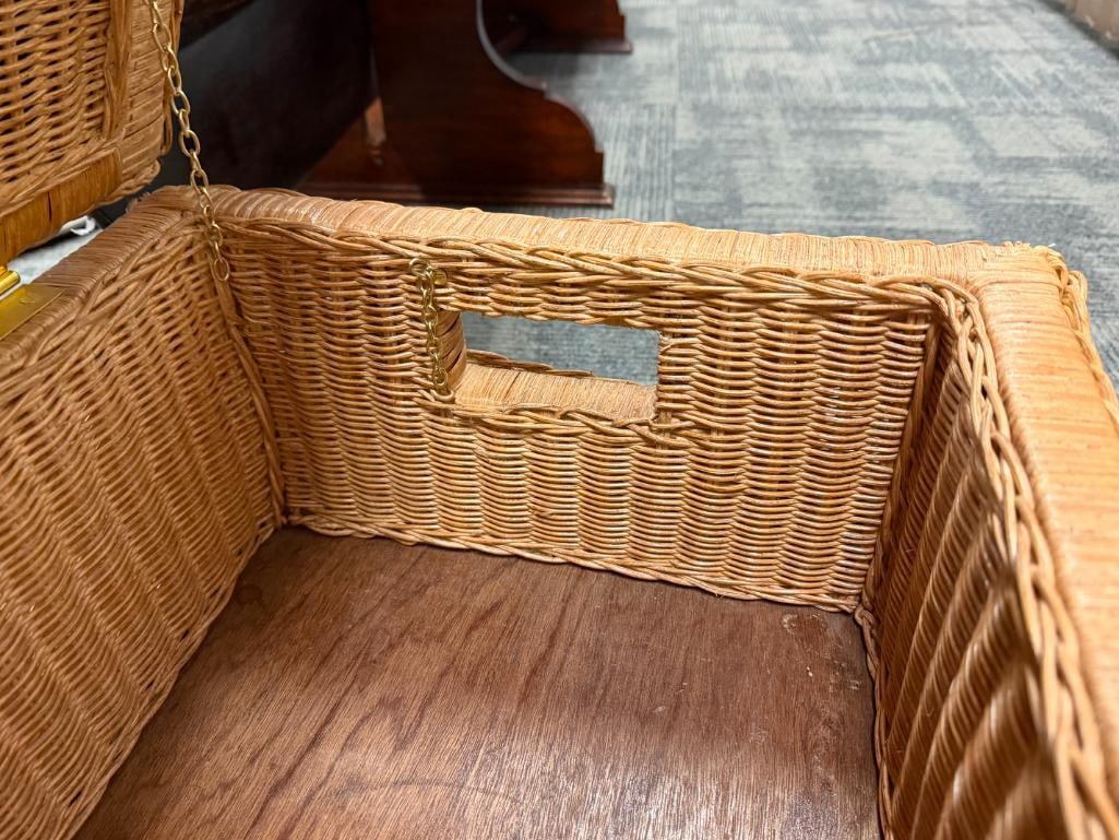 WOVEN WICKER HINGED TOP STORAGE CHEST WITH HANDLES - 8
