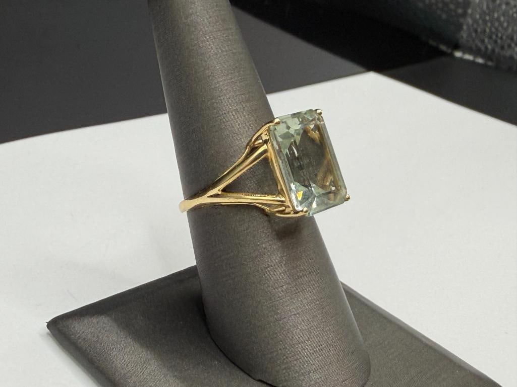 14K YELLOW GOLD EMERALD CUT GREEN QUARTZ RING - 2