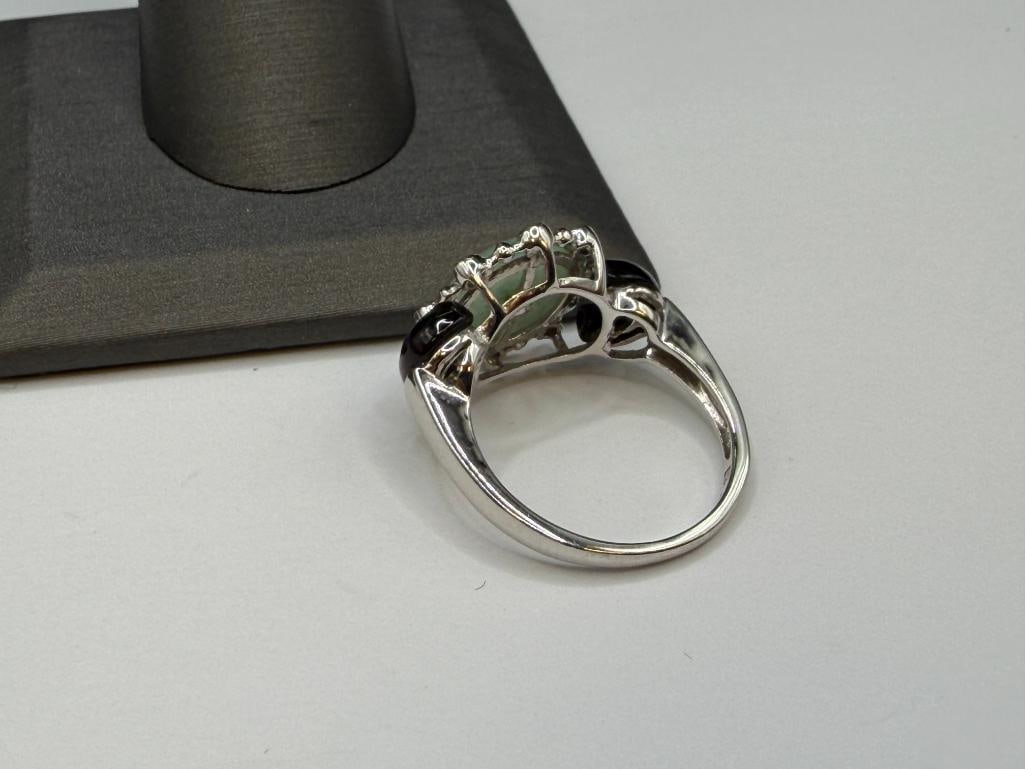 14K WHITE GOLD GREEN JADE, ONYX, AND DIAMOND FASHION RING AND MATCHING EARRINGS - 4