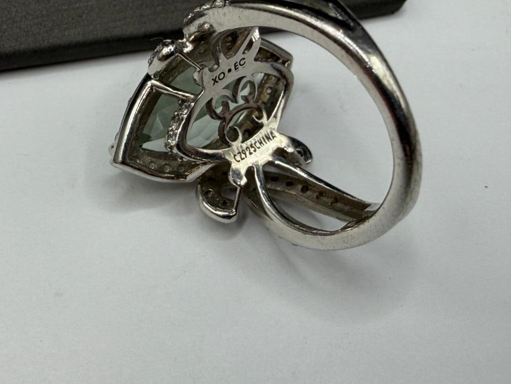 STERLING SILVER MARQUISE GREEN QUARTZ AND ROUND CUT CZ FASHION RING - 6