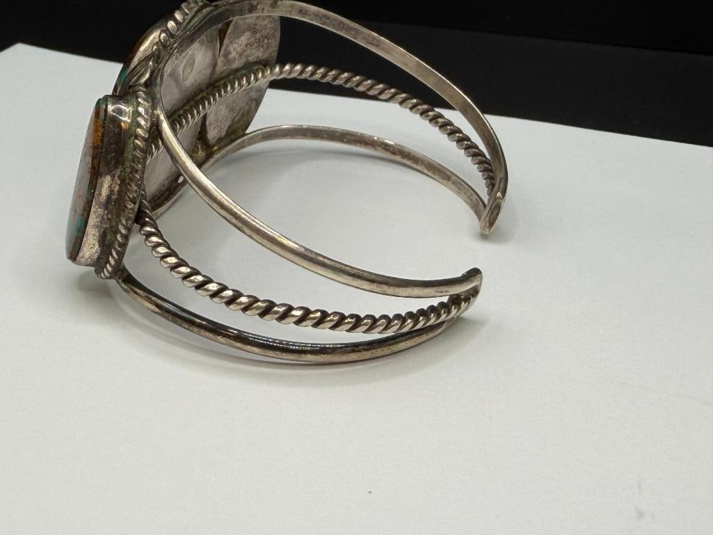 NATIVE AMERICAN DESIGN STERLING SILVER THREE TURQUOISE CUFF BRACELET - 4