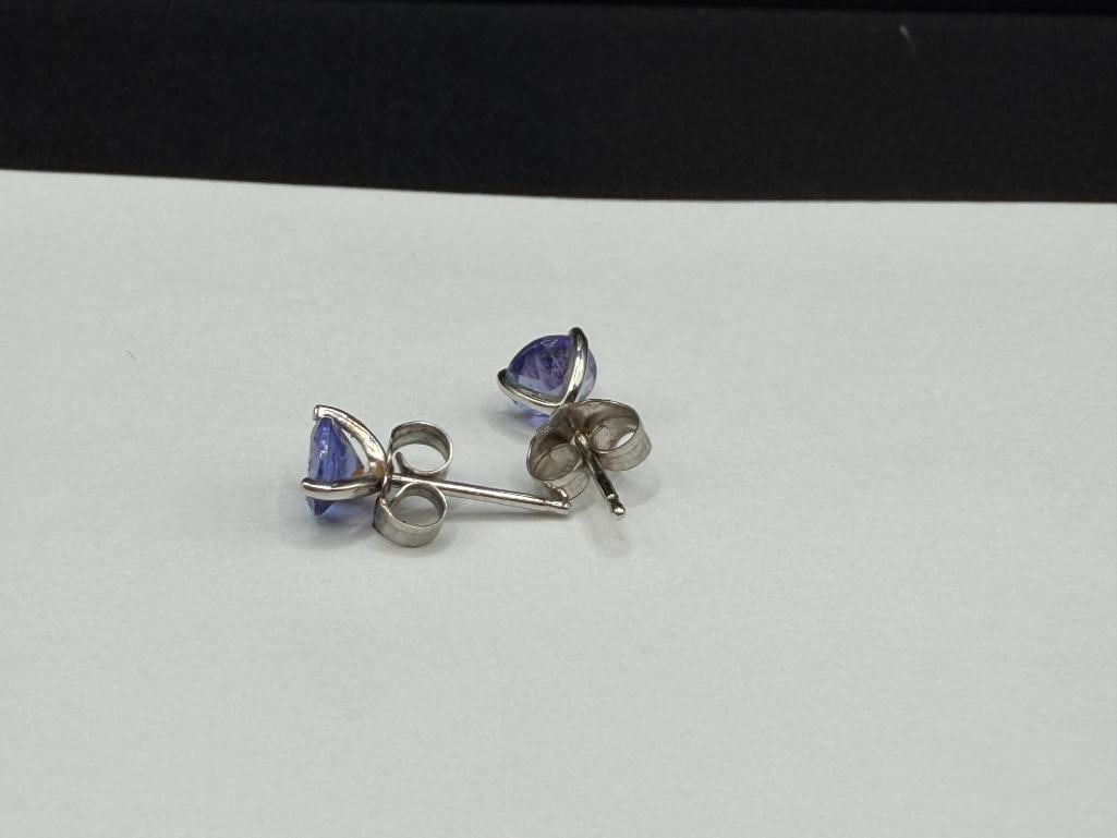 14K WHITE GOLD ROUND CUT TANZANITE POST EARRINGS - 4