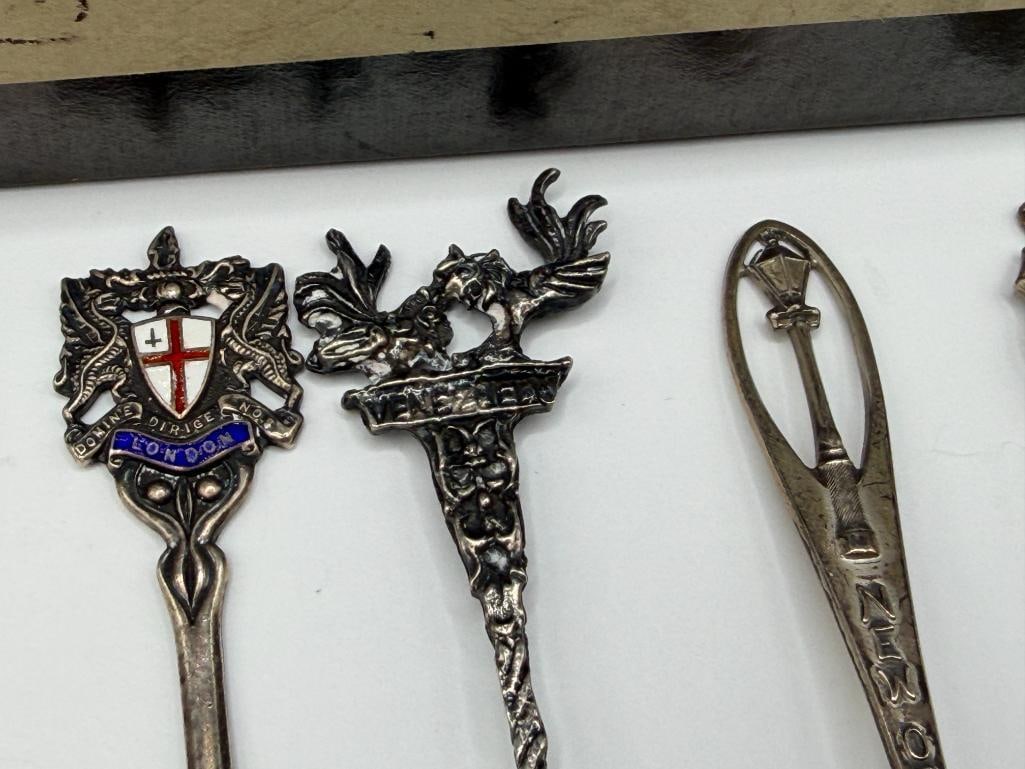 FIVE VINTAGE STERLING SILVER SOUVENIR SPOONS INCLUDING MOSTLY EUROPEAN PLACES SUCH AS LONDON - 4